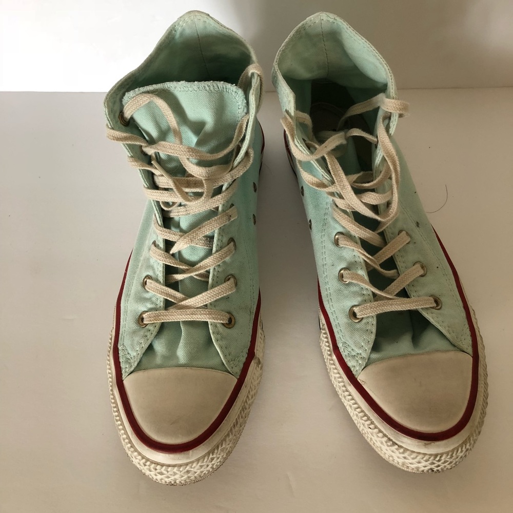 High top converse sneaker